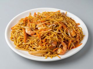 tallarines frito tres delicias