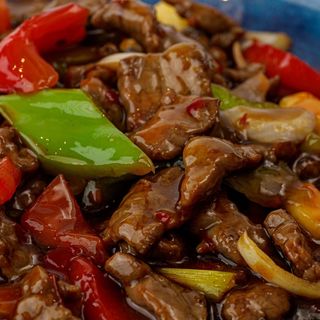 ternera con salsa picante