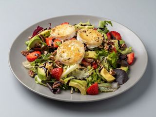 Ensalada De Rulo De Cabra