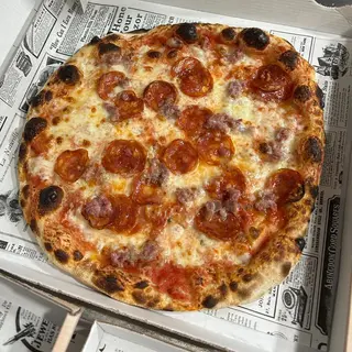 Pizza salciccia napoletana