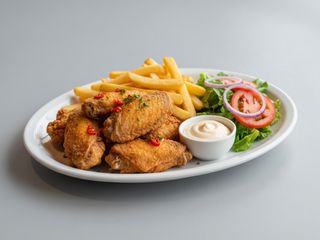 Plato de alitas fritas (6 uds.)