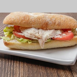 Sándwich de pavo y César