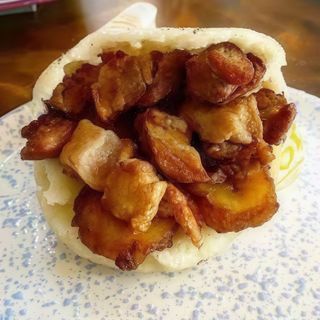 Arepa de chicharrón