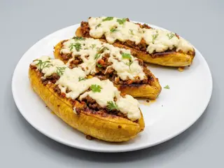 Patacón con carne