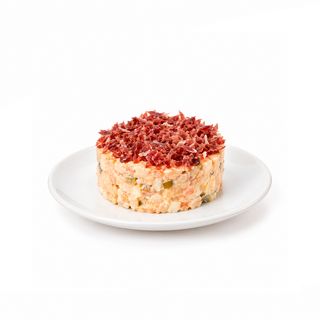 Ensaladilla Rusa con Virutas de Jamón Ibérico