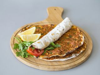 Menú piza turca (solo carne y salsa 