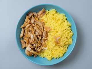 Plato carne con Arroz