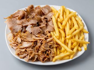 3 plato carne con patata y 1 bebida 2L