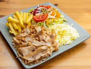 3 platos de kebab completo+ bebida 2L