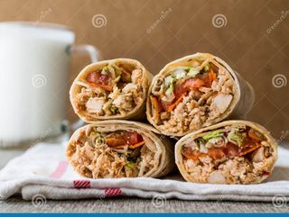 4 durum completo y 1 bebida de 2L y patatas