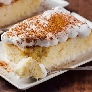 Torta tres leches