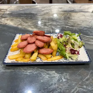 Salchipapa