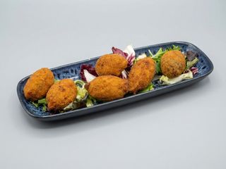 Croquetas de secreto y miel.