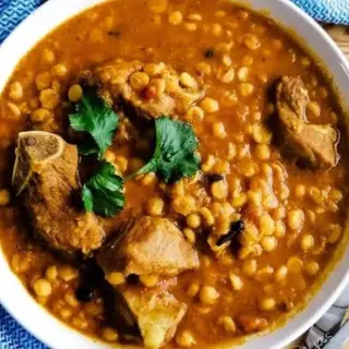 Dal gosht curry