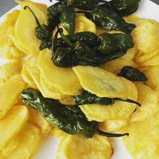 Ración de Patatas con Pimientos