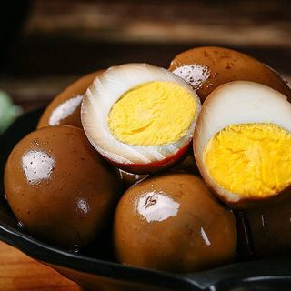 Huevo estofado 卤蛋 1u