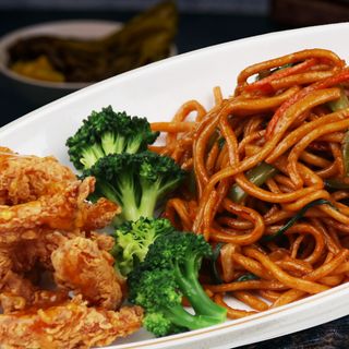 Lamian con pollo crispy