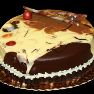 TARTA TRES CHOCOLATES 4 RACIONES