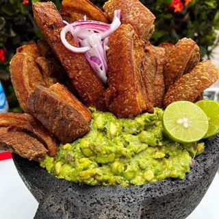 Chicharrón Picoteo