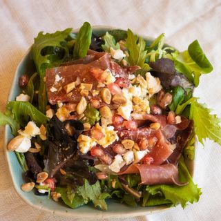 Ensalada De Queso De Cabra Y Jamón