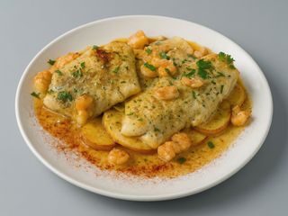 Merluza con Salsa de Camarones
