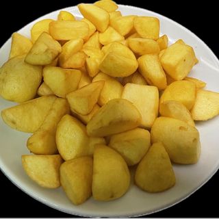 Patatas bravas(una y media ración)