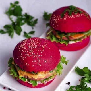 Mini hamburguesa de pan rojo