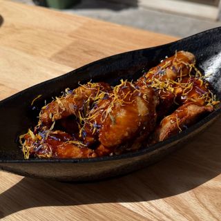 Alitas de pollo con salsa dulcepicante