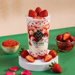 Strawberry Creamy Shake (Mediano)