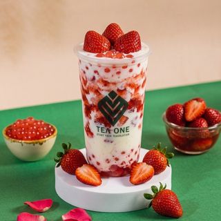 Strawberry Creamy Shake (Grande)