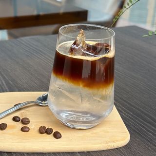 Espresso Tonic