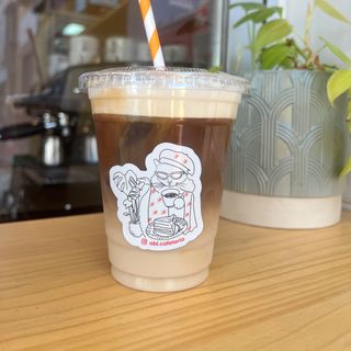 Café frío con leche.