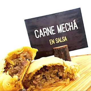 Empanada de carne mechá