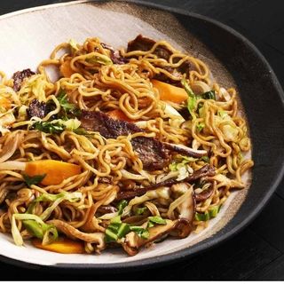 Yakisoba de tofu y verduras