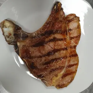 Chuletón de ternera lechal