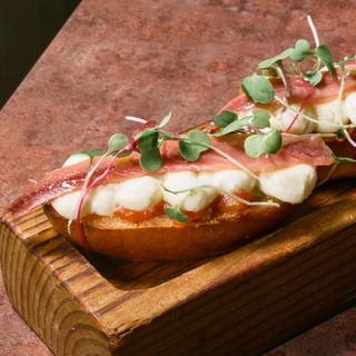 Brioche de anchoas Ortiz