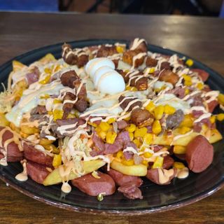 Salchipapa urbana (2 personas)