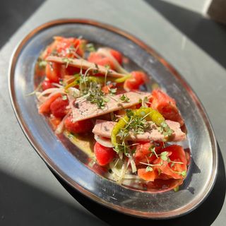 Tomate Aliñado Con Ventresca