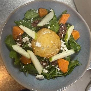 Ensalada de queso de cabra