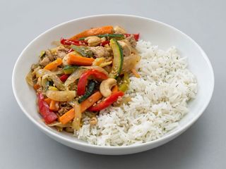 Pollo Saltado