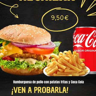 Hamburguesa de pollo con patatas fritas y cocacolaen lata