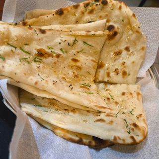 Garlic naan