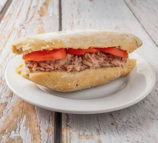 Bocadillo de atún