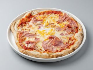 Pizza bismarck (33 cm.)