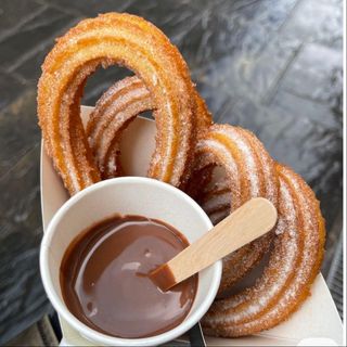 Churros Y Chocolate 2 por 1