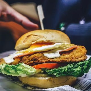 Sandwich de milanesa c/huevo