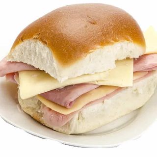 Pebete jamón y queso 