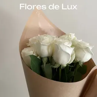 Media Docena Rosas Blancas