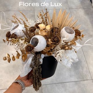 Composición de flores secas