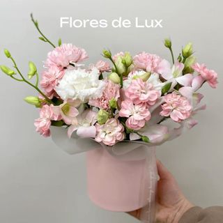 Caja con flores pequeña